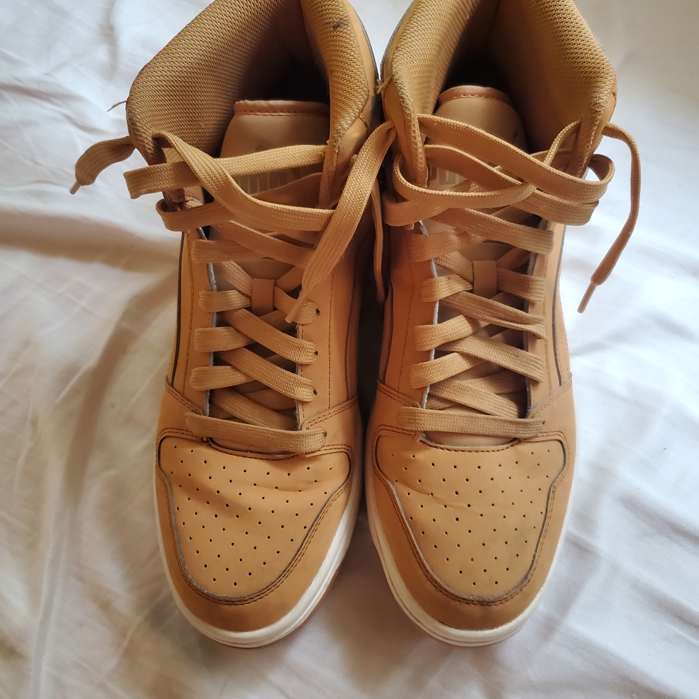 Puma Men's Tan High-Top Sneakers